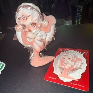 The Feast Begins - The Spoon Warmer